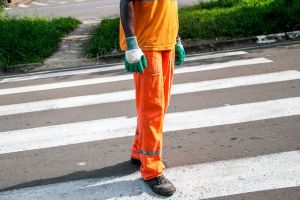 Barbat retinut de politisti, dupa ce a inselat un angajat al unei firme din Timisoara. Cum l-a pacalit