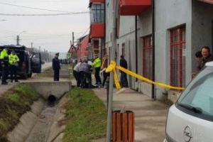 CLUJ: Acident mortal la Cîşeiu. O femeie a fost strivită de maşin, încercând să traverseze strada VIDEO