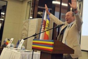 TRAIAN BĂSESCU, în culmea fericirii. PMP a DESTRUCTURAT o organizaţie PNL