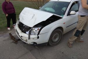 FOTO Accident cu doi răniţi la Copşa Mică. Șoferul vinovat era băut