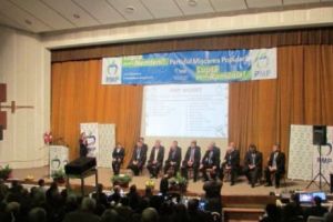 ÎMBRÂNCELI, ÎNJURĂTURI şi ALEGERI. Scene de SCANDAL, în PARTIDUL condus de Băsescu. PMP devine VIRAL - VIDEO