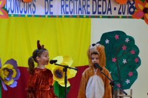 Galerie FOTO: Talentul elevilor etalat la concursul „Poezia, comoară din sufletul meu”