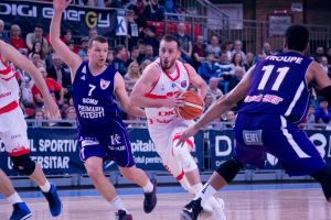 CSM CSU Oradea i-a învins iar pe piteştenii de la BCM U FC Argeş: 77-66