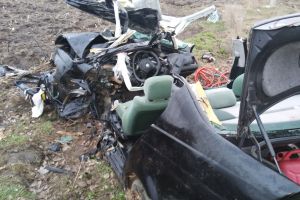 Accident la ieşirea din Bacău. Un BMW s-a făcut praf