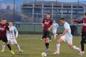 Liderul din Liga 4 mai trece un hop