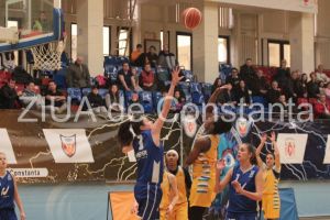 Imagini de la eveniment: Baschetbalistele de la Phoenix Constanta joaca astazi in Sala Sporturilor cu ACS KSE Tg. Secuiesc (galerie foto)