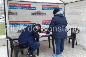 Campania Fara penali in functii publice“. Cortul a fost amplasat in zona Casei de Cultura