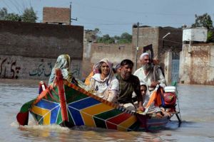 Puşi pe drumuri: Sute de milioane de oameni vor migra, din cauza climei