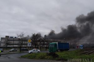 Incendiu la UAMT: În zonă este fum dens şi înecăcios, circulaţia este oprită pe strada Uzinelor (FOTO / VIDEO)