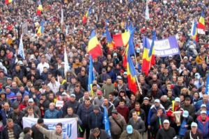 Greva de la uzina Dacia, amânată până după Paşti