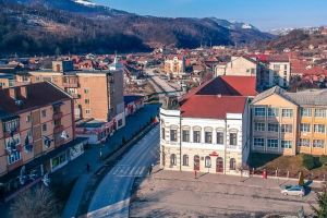 Chiar dacă în România plătim şi aerul respirat, într-o localitate din Alba, gunoiul menajer va fi colectat gratuit de la populaţie!