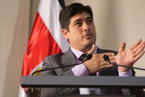Costa Rica are UN NOU PREȘEDINTE, în vârstă ce 38 de ani. Carlos Alvarado este de profesie scriitor şi jurnalist. ULTIMA ORĂ!