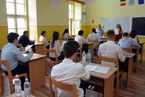 Simularea Bacalaureatului: Elevii bihoreni, nepregătiţi la matematică şi istorie