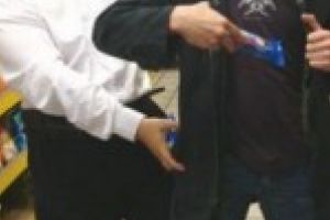 Patru tineri din comuna Gabrielescu au furat dintr-un magazin chiar din satul lor