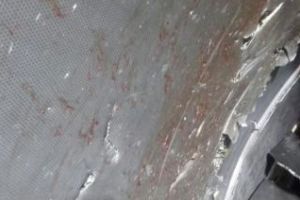 Cum arată motorul aeronavei Blue Air care a aterizat de urgenţă pe Aeroportul din Cluj - FOTO