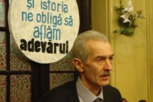 REVOLUŢIONARII cer NUMELE procurorilor militari care au COLABORAT cu SRI