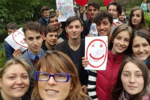 SO, azi, la Teatrul „Bacovia”: Șapte ani de activitate pentru APDP şi Carla Popa