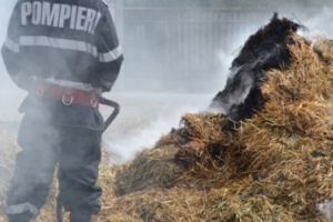 Incendiu la o şură din Cetatea de Baltă – 500 de kilograme de fân distruse de flăcări