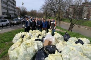 Politistii locali, la curatenie pe malurile Begai