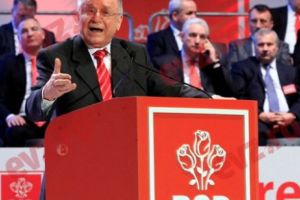 VESTE-BOMBĂ despre ION ILIESCU