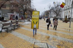 Iepuraşul te împrumută, dar apoi te execută