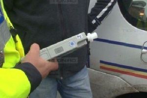 Mai mulţi şoferi, prinşi băuţi la volan!