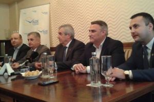 SCANDAL la ALDE Arad! „Filiala nu poate performa (doar) prin strategii de tavernă sau de sală de bal”