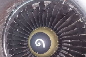 Cum arată motorul avionului Blue Air, DISTRUS la scurt timp după ce a decolat de la Cluj. CONTROVERSE ...