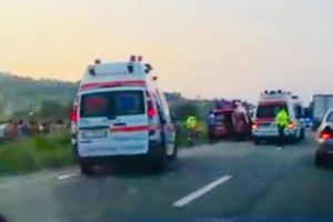 Femeie lovita de masina in Ploiesti, langa Metro