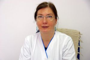 Sute de suceveni cu probleme psihice, lăsaţi de Guvern fără medicaţie gratuită