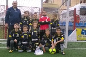 Echipa de fotbal a Liceului Tehnologic Cajvana va reprezenta Suceava la faza naţională a ...