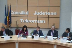 Liberalii cer trecerea drumului care face legătura între Peretu şi Troianul în administrarea Consiliului Judeţean, pentru reabilitare