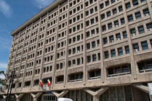 Cât câştigă, lunar, angajaţii Consiliului Judeţean Prahova. Salariul de bază brut al unui muncitor necalificat pleacă de la 2.800 de lei, iar un şofer poate avea peste 4.000 de lei