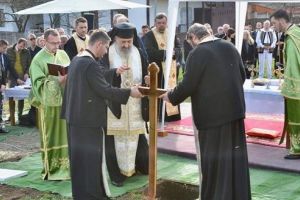FOTO: Piatră de temelie pentru noua biserică din Corunca!