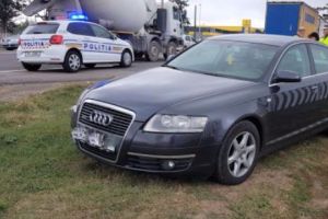 Cum poţi vedea dacă MAȘINA ta e ÎNMATRICULATĂ