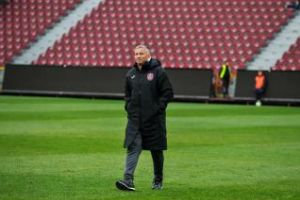 Dan Petrescu nu pleacă de la CFR Cluj