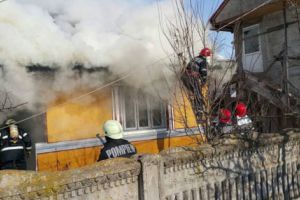 Aragazul a aprins bucătăria