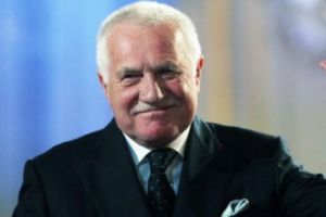 Vaclav Klaus: „Influxul de migranţi este comparabil cu INVADĂRILE BARBARE  ale Europei”
