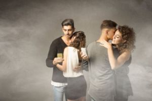 Virgiliu Gheorghe: „Cu fiecare nou partener sexual, o femeie îşi scade cu 10% şansa de a avea o familie fericită”