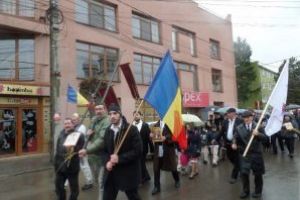 „La Târgu-Secuiesc de Florii, cine a îmbrăţişat ploaia şi vântul, cine a înfruntat teama şi uneltirile, pe Hristos l-a îmbrăţişat.”