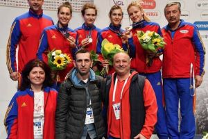 Bianca Benea, vicecampioană mondială cu echipa de junioare a României la spadă feminin!