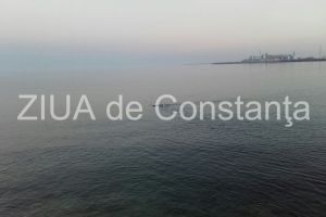 Judetul Tulcea:Echipa de scafandri EOD, actioneaza pe Bratul Chilia pentru cercetarea si neutralizarea unei mine care a aparut la suprafata 