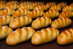 Pâinea şi produsele din panificaţie se scumpesc cu până la 10%, din aprilie