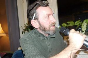 Poetul George G. Asztalos va da lecţii de „liber poezionism“