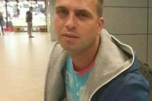 Tragedie la Ştefăneşti: un bărbat i-a tăiat gâtul soţiei, apoi i-a incendiat cadavrul