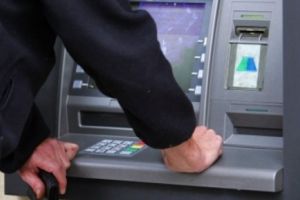 Acest roman PRIMESTE BANI ca sa isi faca cumparaturile online! Vezi cum a reusit sa stranga 3157 de lei in doar cateva luni