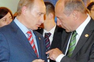 BĂSESCU îi suflă în ceafă lui PUTIN
