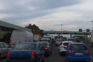 Atenţie! Se anunţă trafic infernal la vămile Petea şi Urziceni, în perioada Paştelui