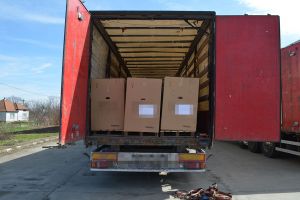 FOTO. Descoperire la Petea: irakieni şi iranieni, ascunşi printre scaune de avion