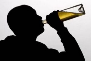 „Împreună pentru sărbători în siguranţă” – Alcoolul, „rudă apropiată” a violenţei, mai ales de sărbători